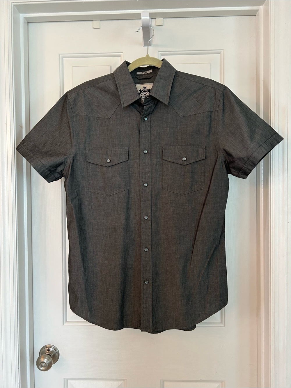 Vintage Express Men's Short-Sleeve snap Button-Down Shirt in Charcoal